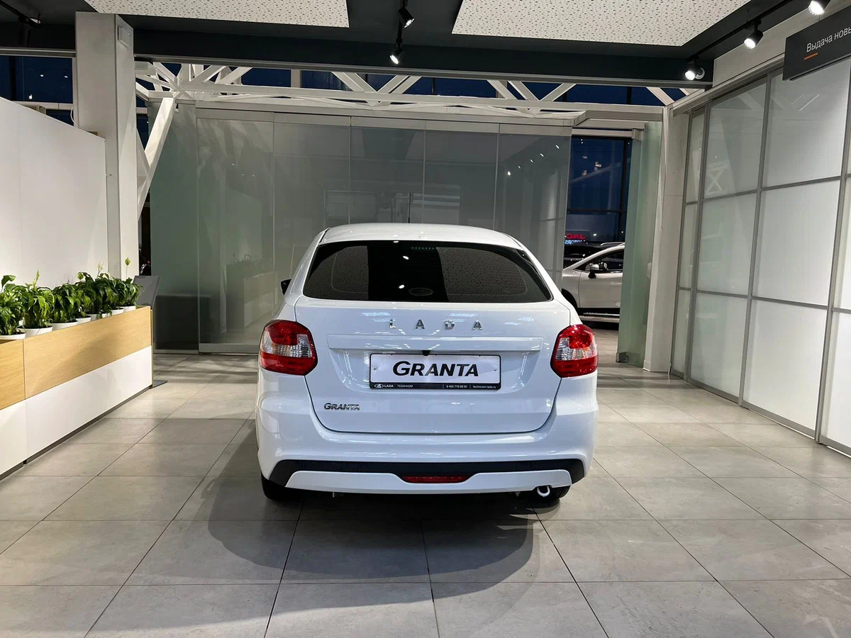 Lada Granta Лифтбек в Казани - фото №4